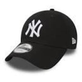 Gorra New Era New York Yankees Essential 9FORTY Negro