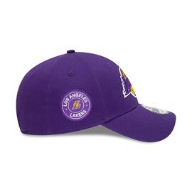 Gorra New Era LA Lakers Team Side Patch Lila 9FORTY