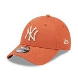 New York Yankees League Essential Peach 9FORTY Adjustable