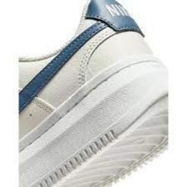 Zapatilla Nike Court vision Alta beige azul