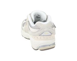 Zapatilla Infantil  New Balance 2002  Beige