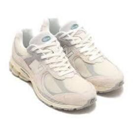 Zapatilla  New Balance 2002 Beige