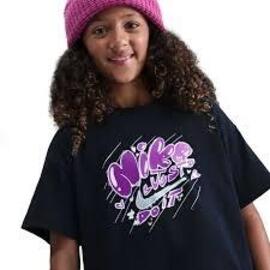 Camiseta Niña Nike Essentials Negro