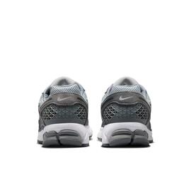 Zapatilla  Nike Zoom Vomero 5 Gris