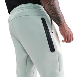 Pantalón Nike Tech  Fleece Joggers Verde