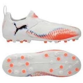  botas de fútbol Puma Future 8 Match LL MG para niños