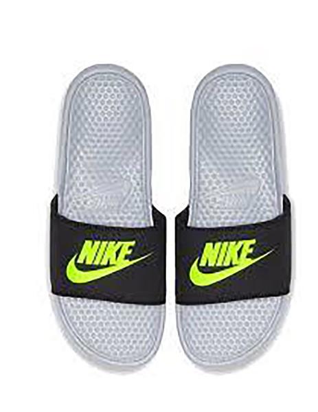 carga Persona enferma Subir y bajar Chanclas Nike Benassi JDI Negro