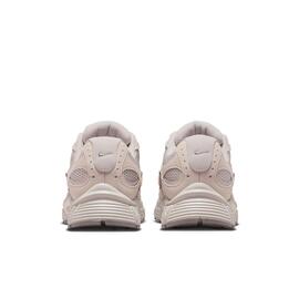 Zapatilla  Nike V5 RNR  Beige