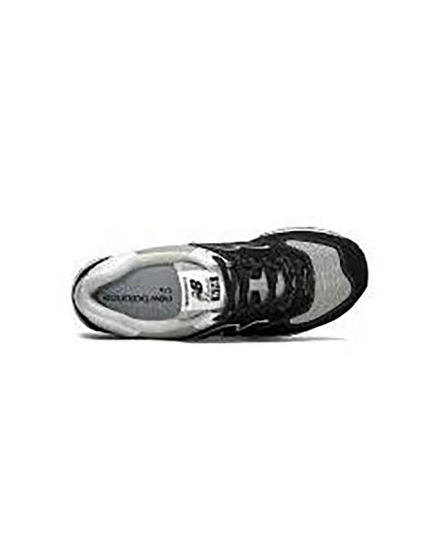 Zapatillas New Balance 574 en negro para hombre online en MEGACALZADO
