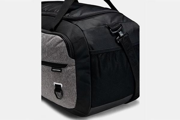 BOLSA DEPORTIVA ARMOUR UNDENIABLE 4.0 DUFFLE gris